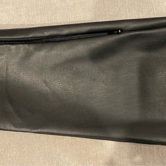 Zara Leather faux pant so flattering. - Picture 5 of 11